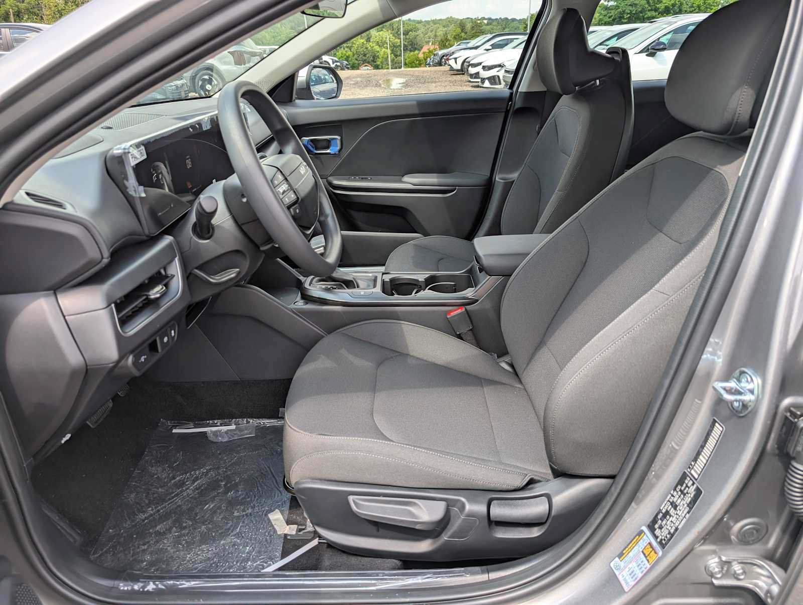 New 2026 Kia K4 FWD image 4