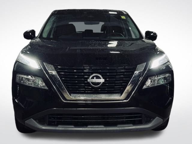 Used 2023 Nissan Rogue SV image 3