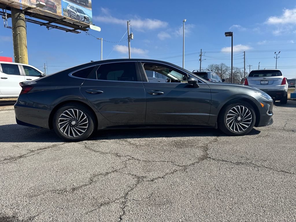 Used 2023 Hyundai Sonata Limited w/ Cargo Package image 8