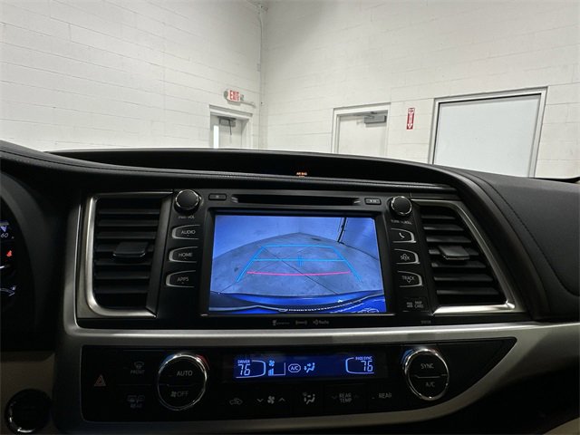 Used 2016 Toyota Highlander XLE image 37