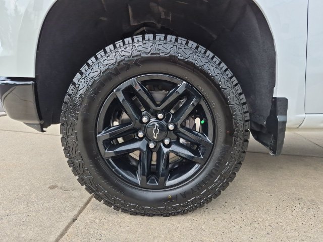 Used 2025 Chevrolet Silverado 1500 Custom Trail Boss AWD/4WD image 35