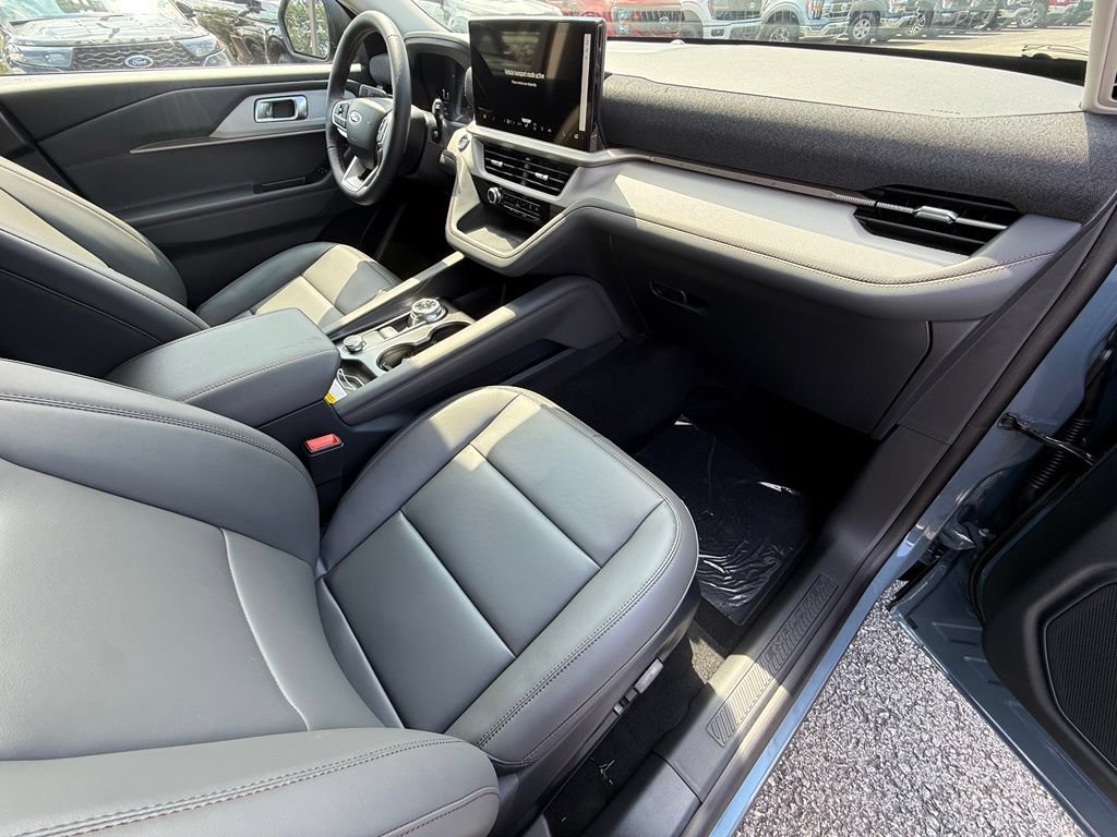 New 2026 Ford Explorer Active w/ Active Comfort Package AWD/4WD image 21
