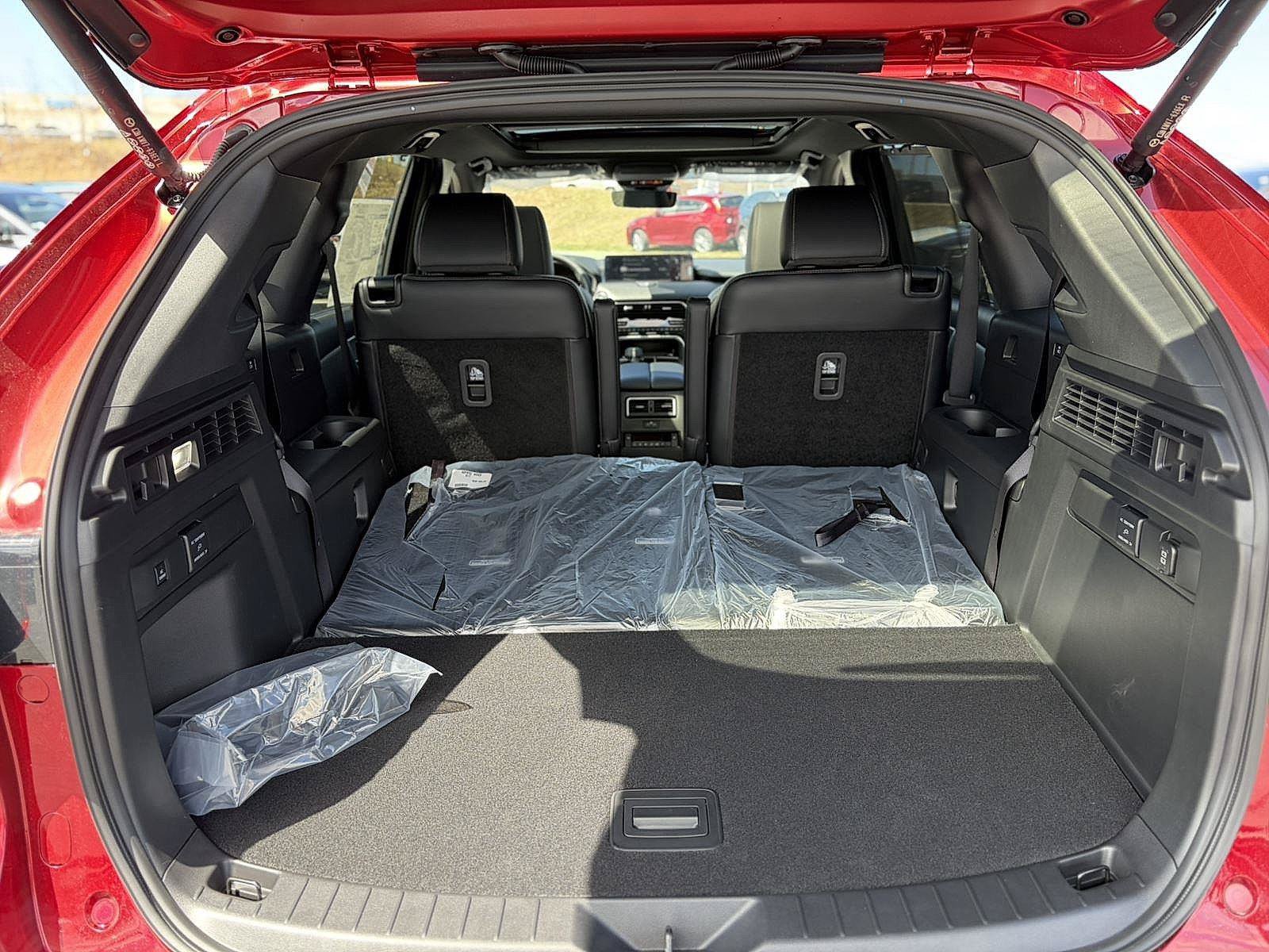 New 2026 MAZDA CX-90 Plug-In Hybrid w/ Premium Plus AWD/4WD image 20