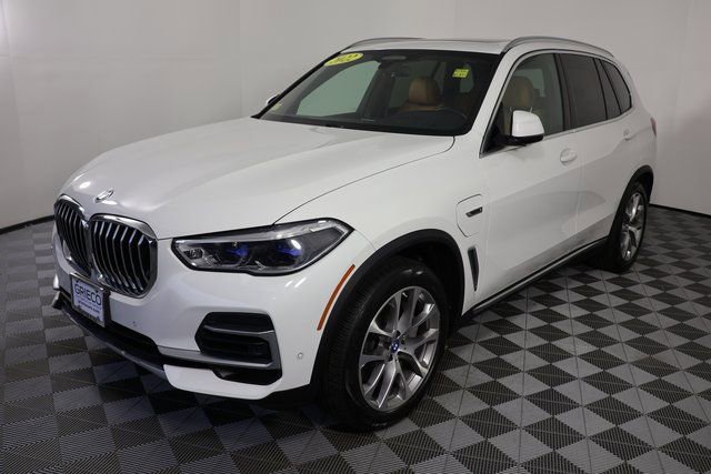 Used 2022 BMW X5 xDrive45e w/ Executive Package image 4