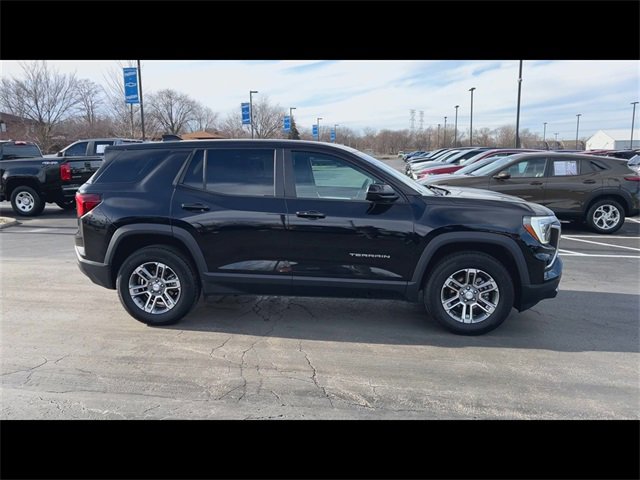 Certified 2025 GMC Terrain Elevation image 9