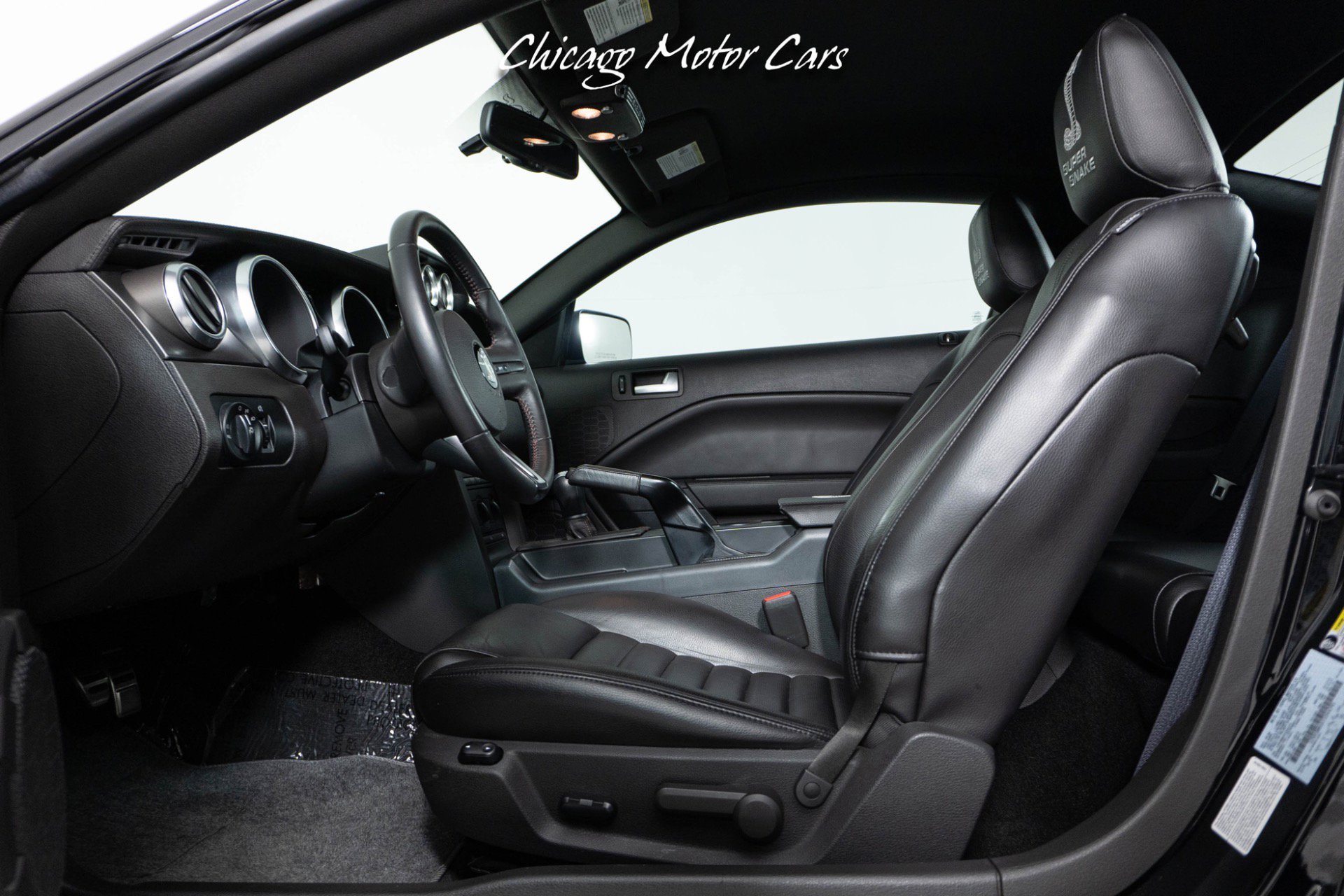 Used 2007 Ford Mustang Shelby GT500 RWD image 27