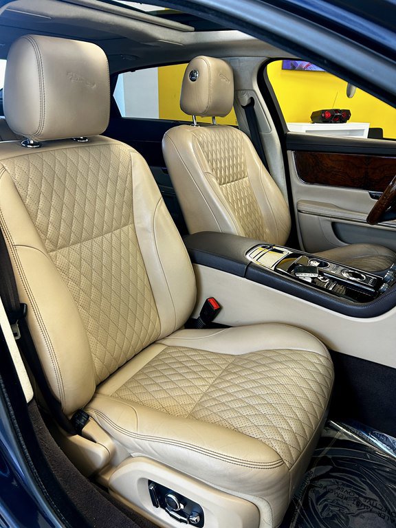 Used 2016 Jaguar XJ L Portfolio RWD image 16