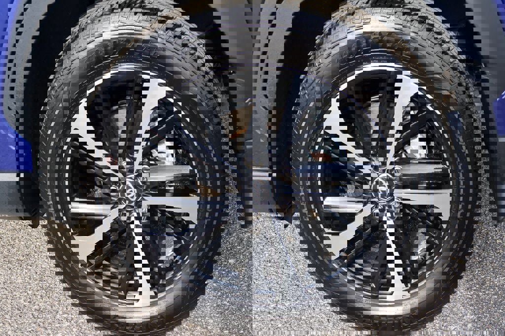 Used 2023 Toyota Corolla Cross AWD Hybrid image 6