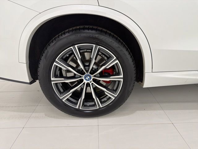 Certified 2023 BMW X5 xDrive45e w/ Executive Package image 44