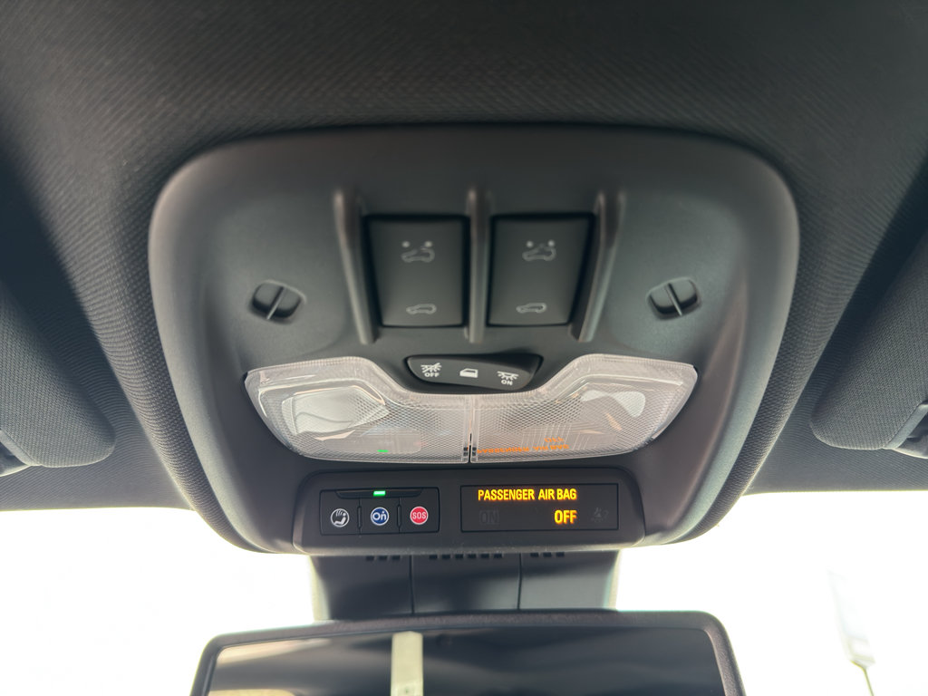 New 2026 Chevrolet Colorado ZR2 w/ Technology Package AWD/4WD image 18