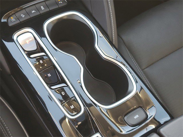 Certified 2021 Buick Envision Essence w/ Sport Touring Package image 30