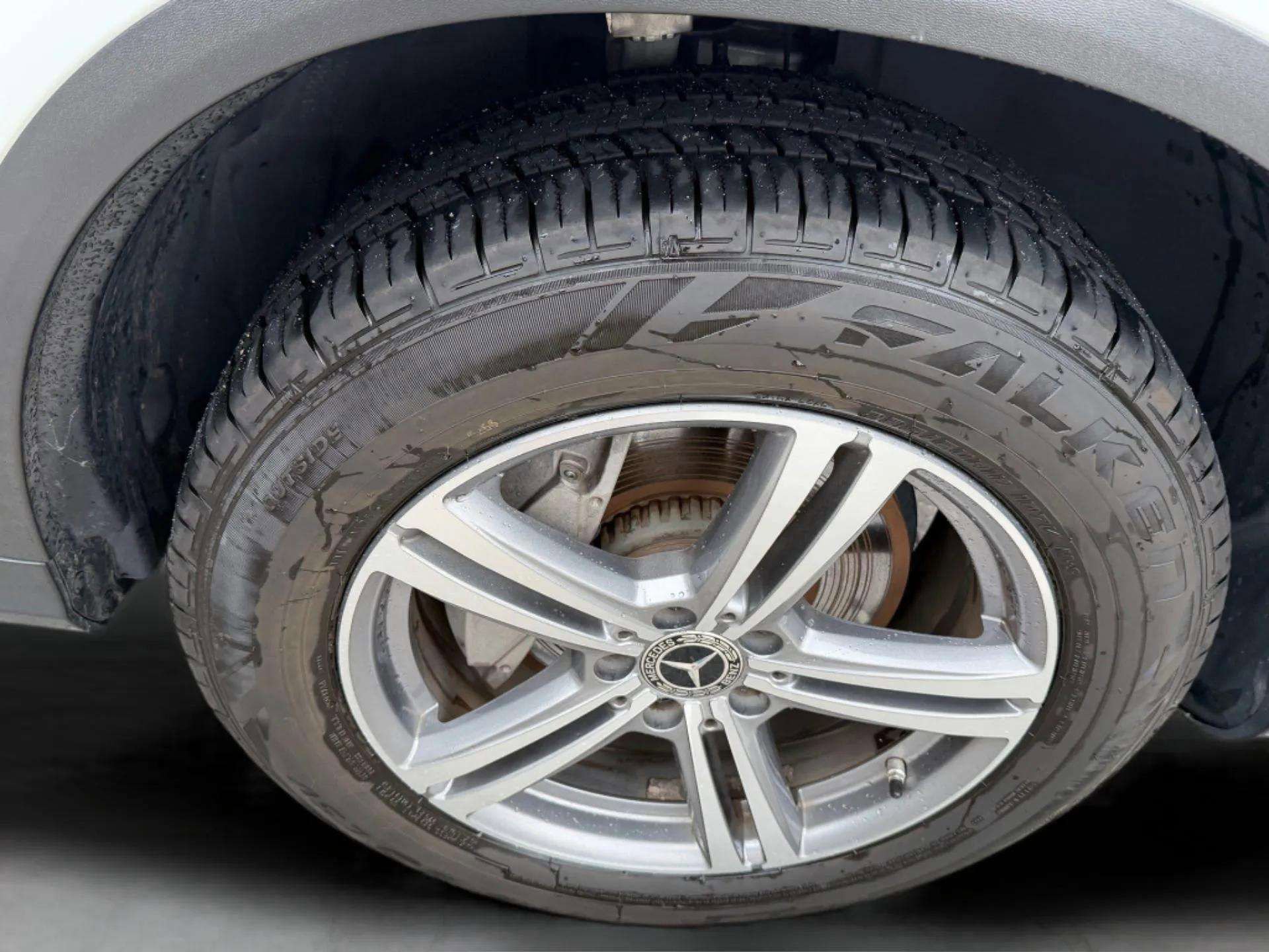 Used 2022 Mercedes-Benz GLC 300 image 38