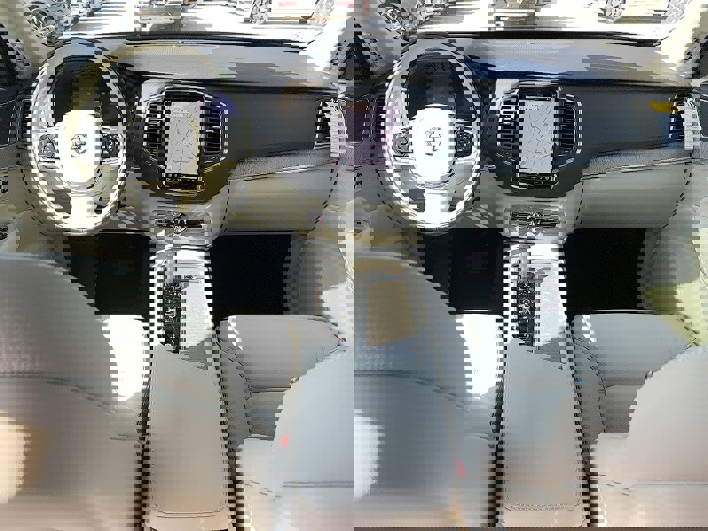 New 2025 Volvo XC90 T8 Core w/ Climate Package image 18