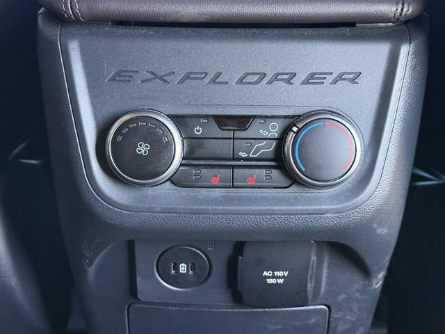 Used 2025 Ford Explorer Platinum w/ Ultimate Package AWD/4WD image 30