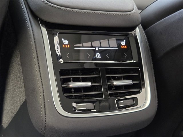 Certified 2025 Volvo XC90 B5 Plus image 16