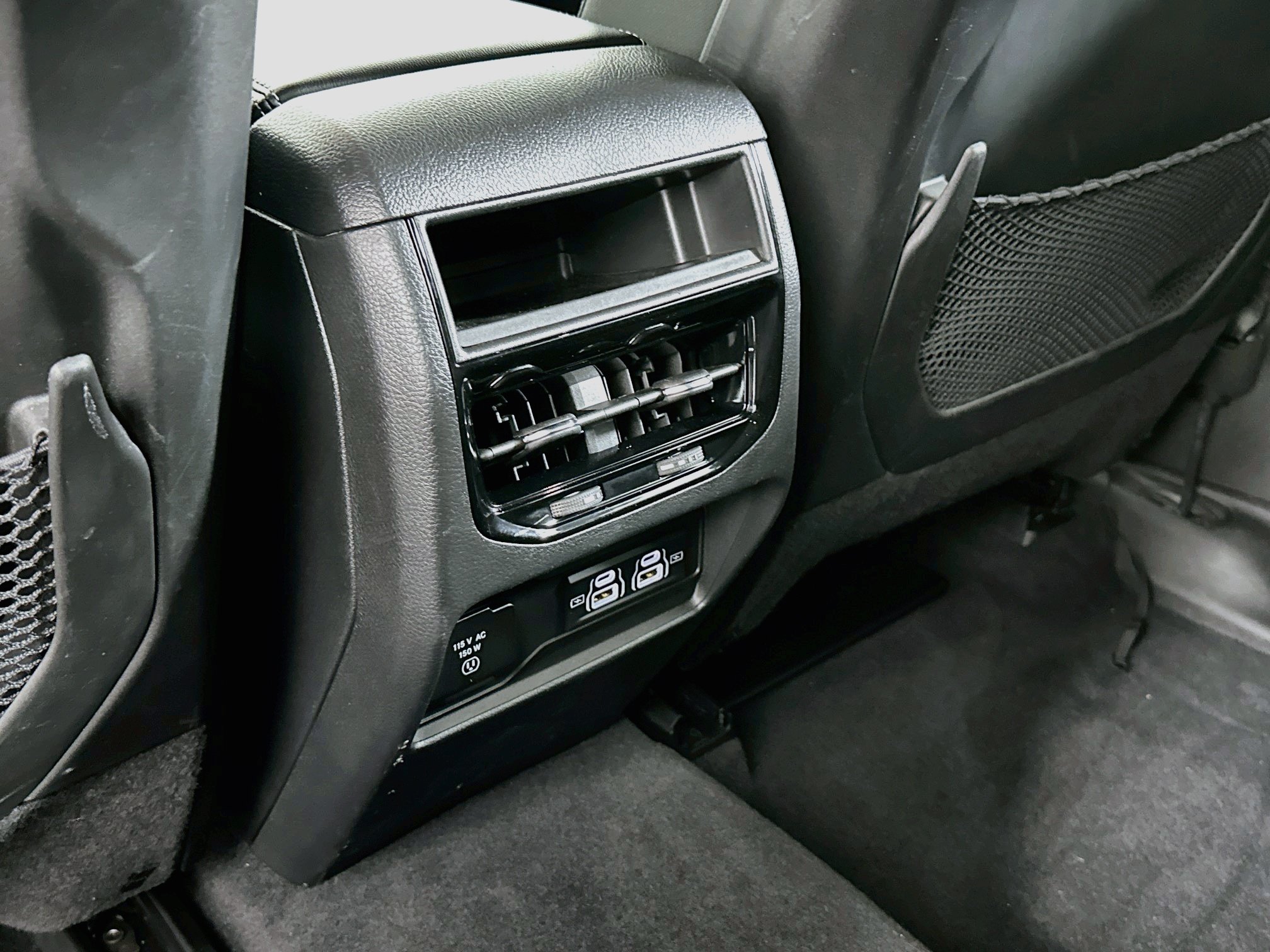 Used 2023 Jeep Grand Cherokee Laredo w/ Luxury Tech Group I AWD/4WD image 28