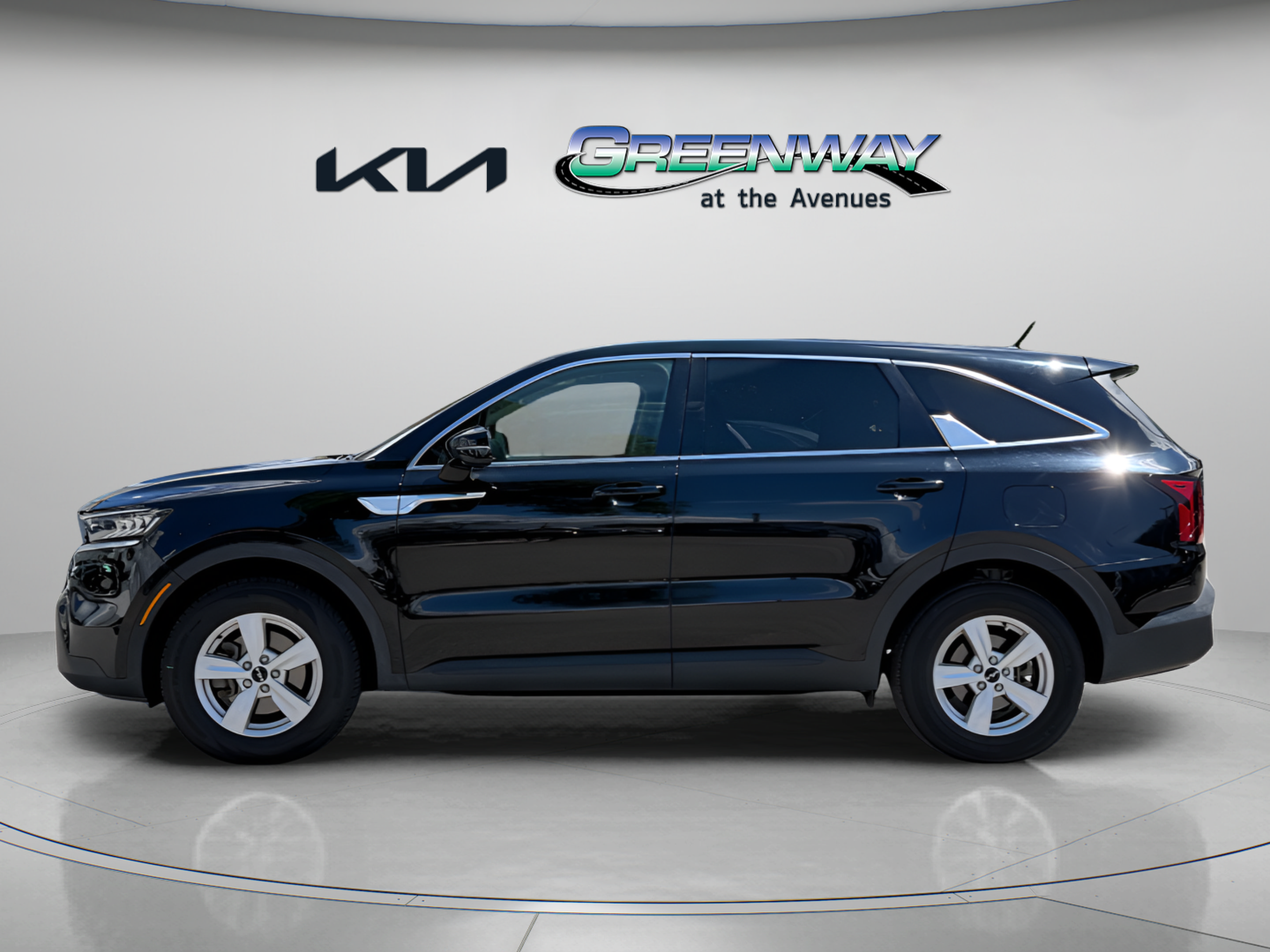 Used 2022 Kia Sorento LX FWD image 3
