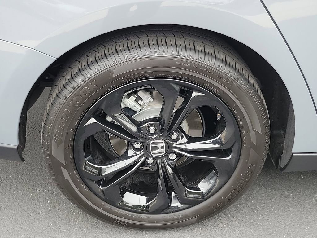 Certified 2025 Honda Accord SE image 7
