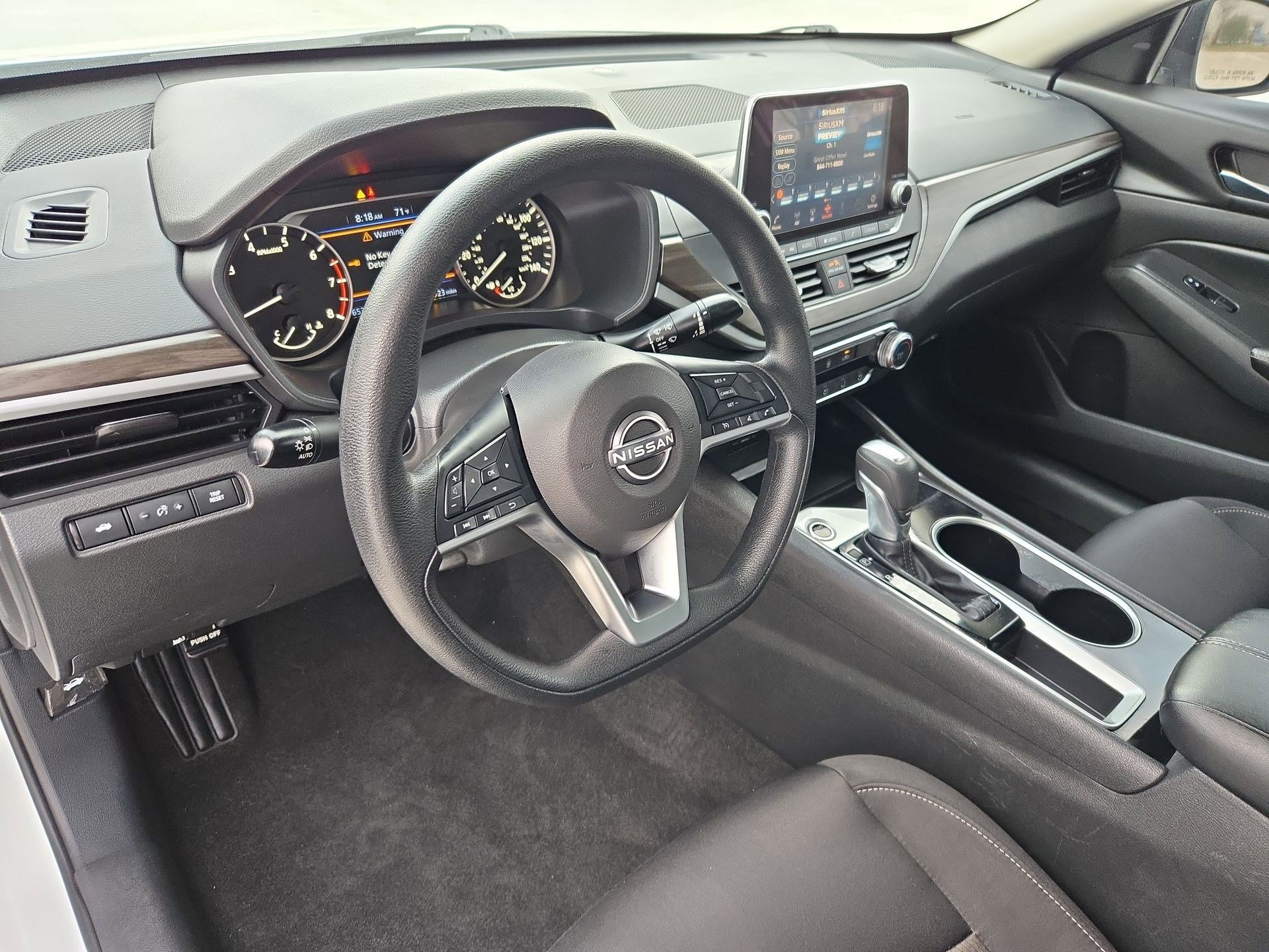 Used 2024 Nissan Altima 2.5 SV image 12