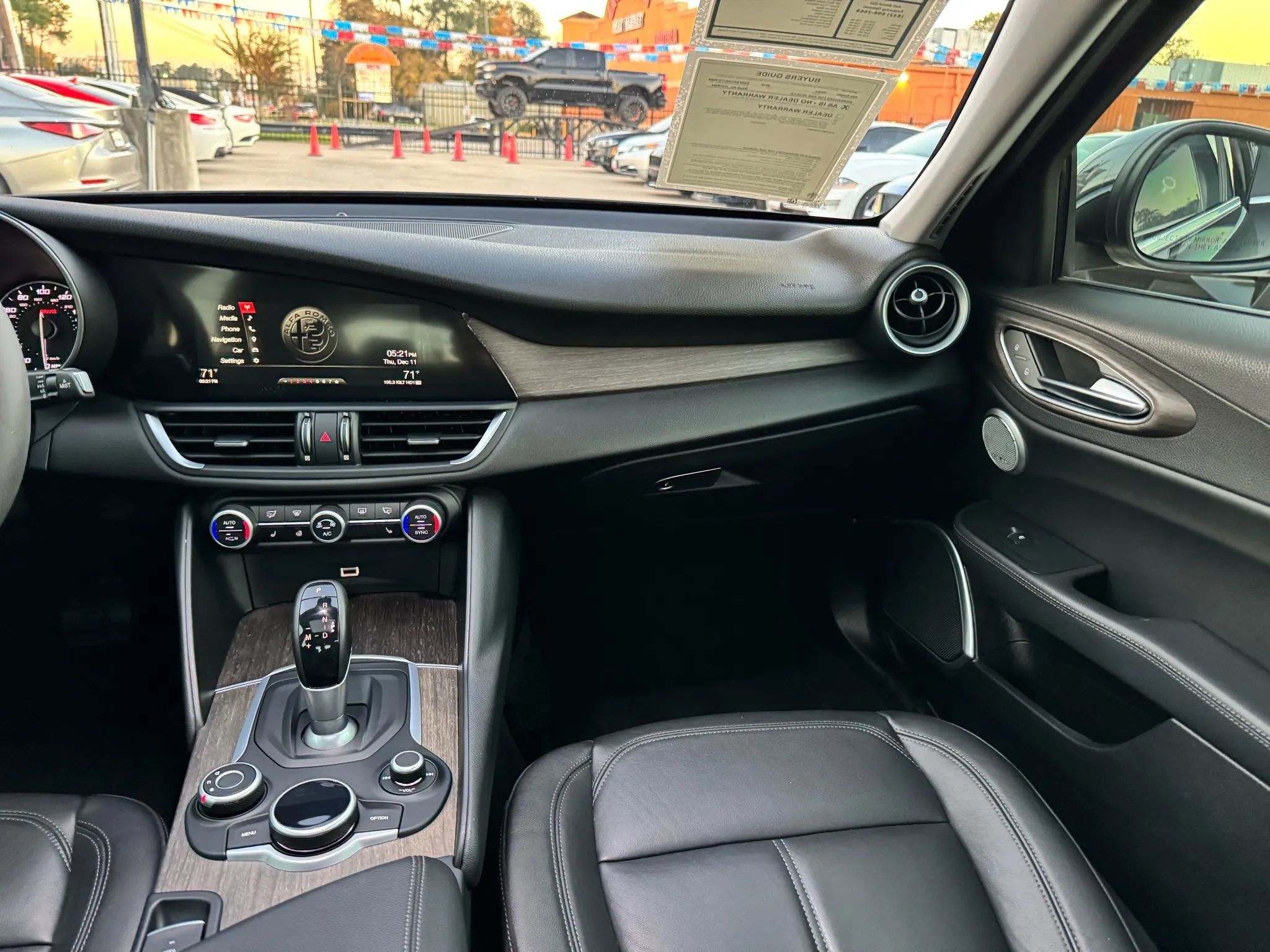 Used 2018 Alfa Romeo Giulia Ti image 31