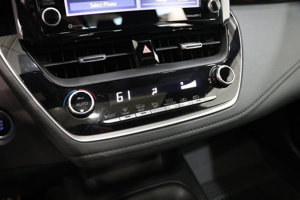 Used 2022 Toyota Corolla SE w/ SE Premium Package FWD image 25