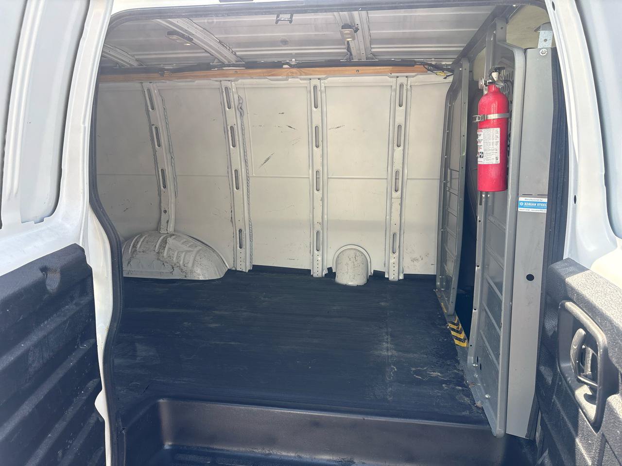 Used 2020 Chevrolet Express 2500 w/ Communications Package RWD image 18
