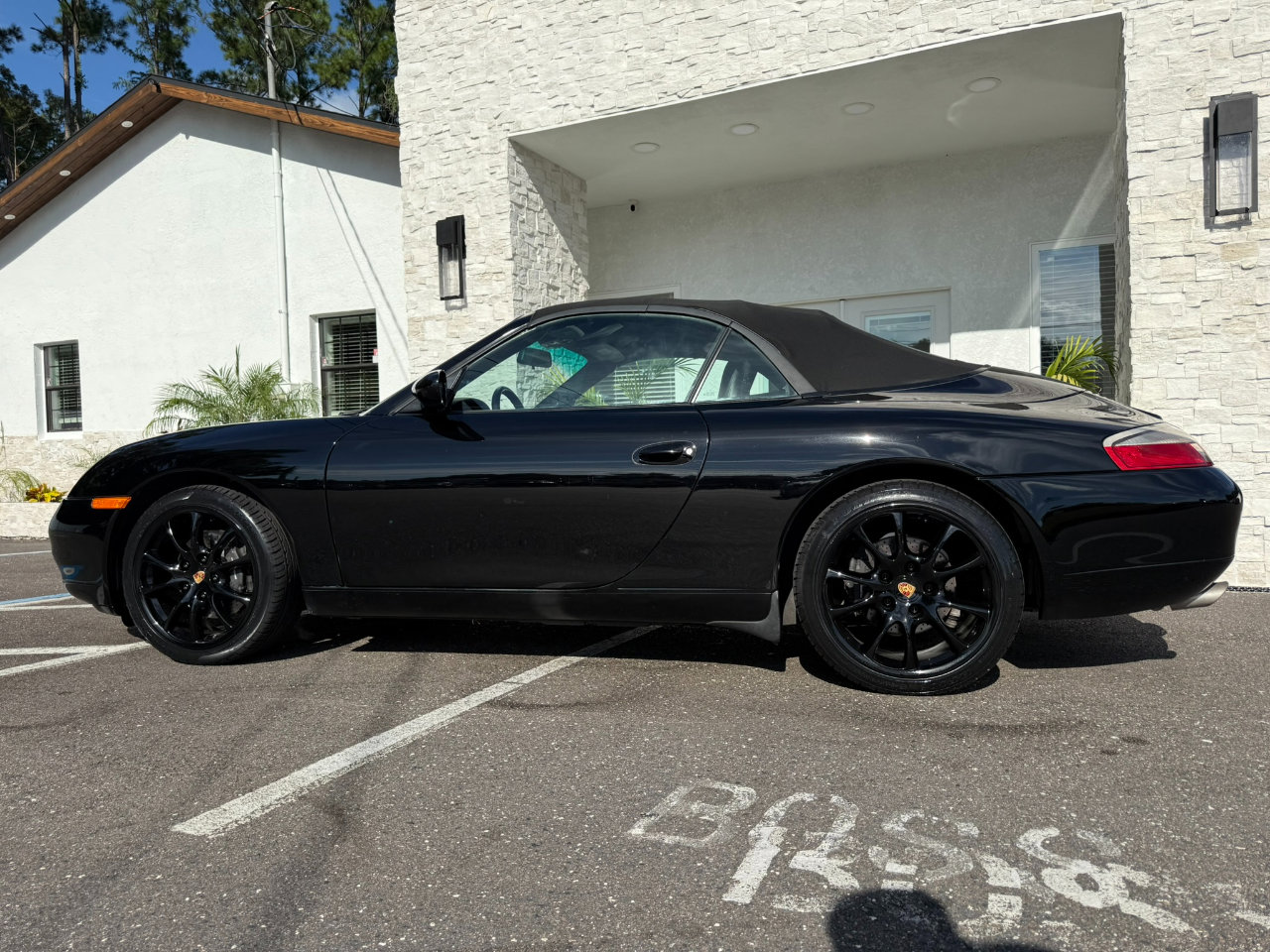 Used 2001 Porsche 911 Carrera image 28