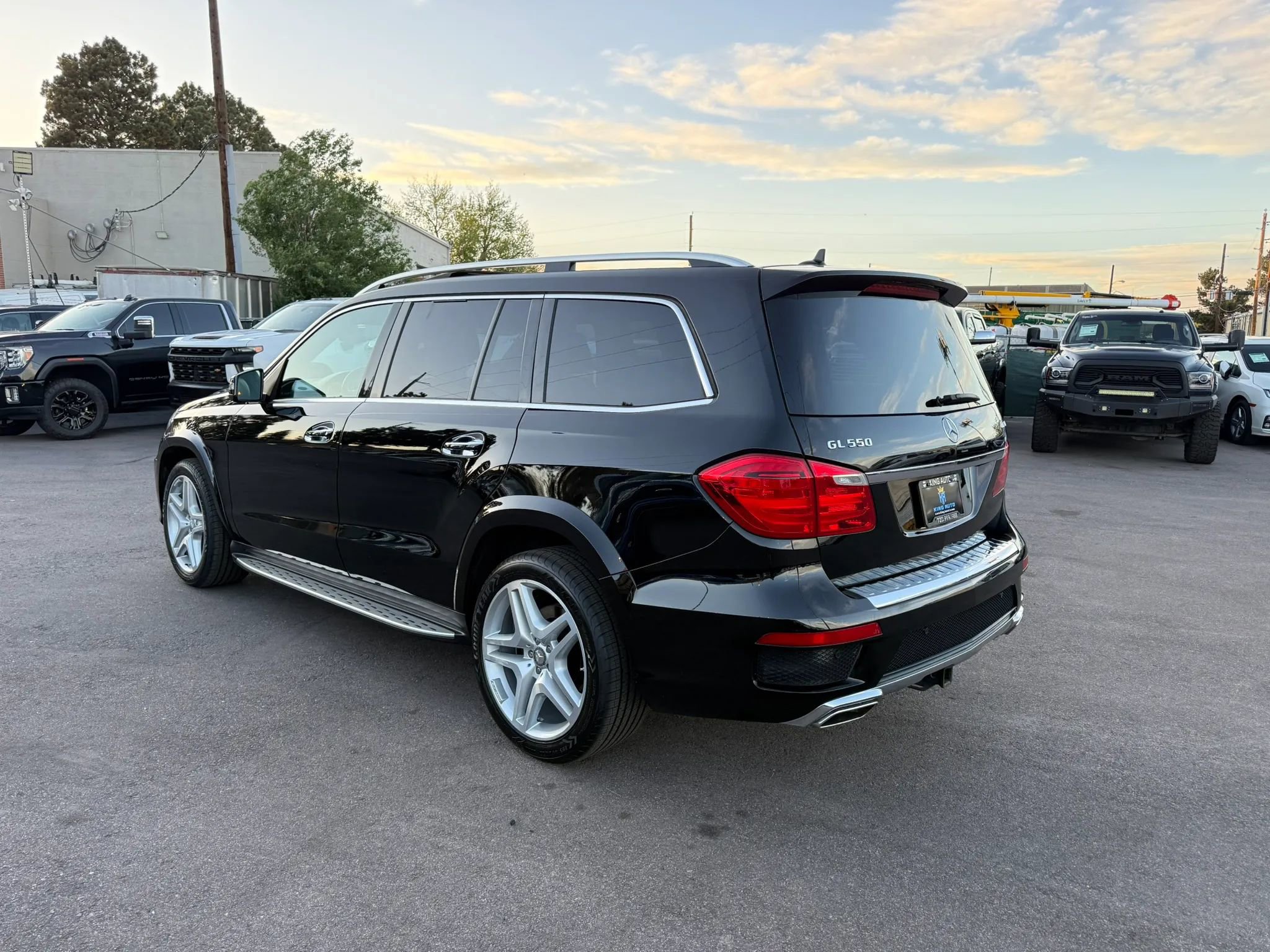 Used 2015 Mercedes-Benz GL 550 4MATIC image 5