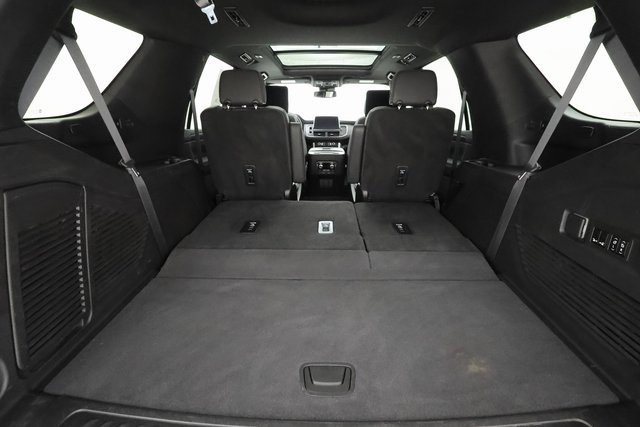Used 2023 GMC Yukon SLT w/ SLT Premium Package image 25