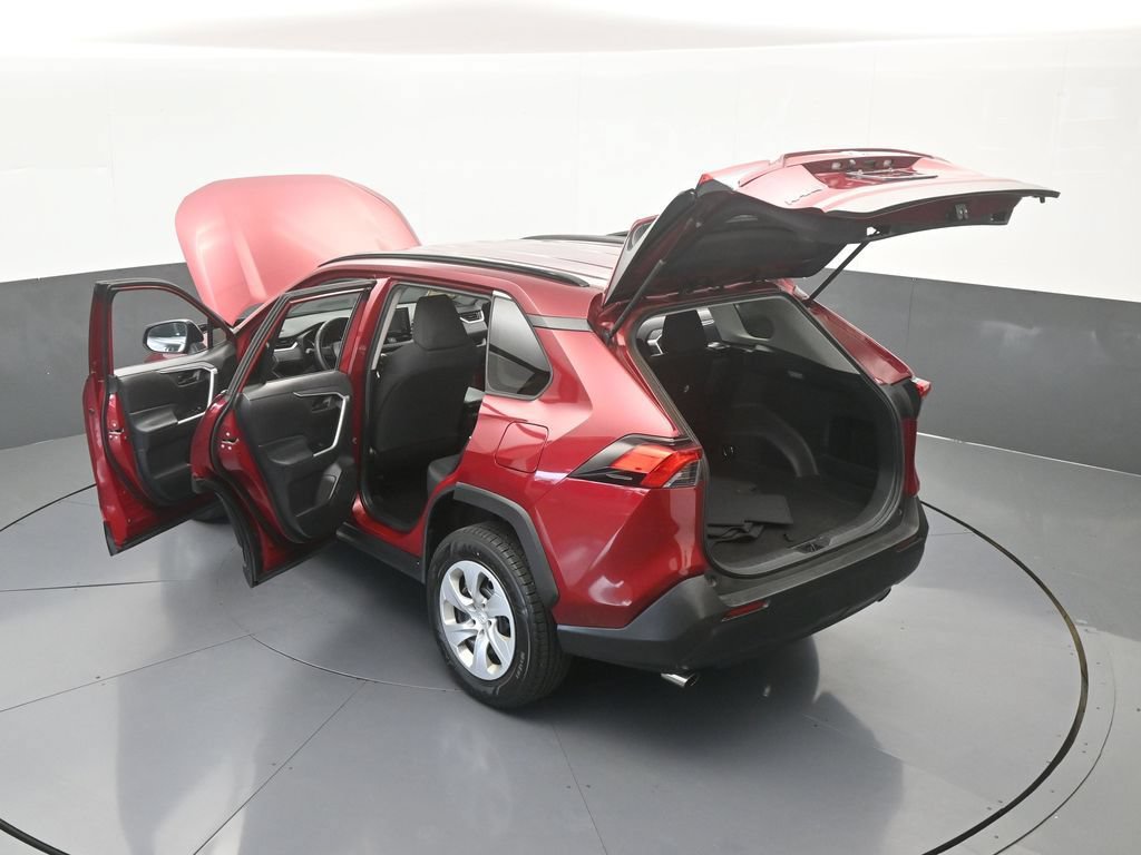 Used 2021 Toyota RAV4 LE FWD image 60
