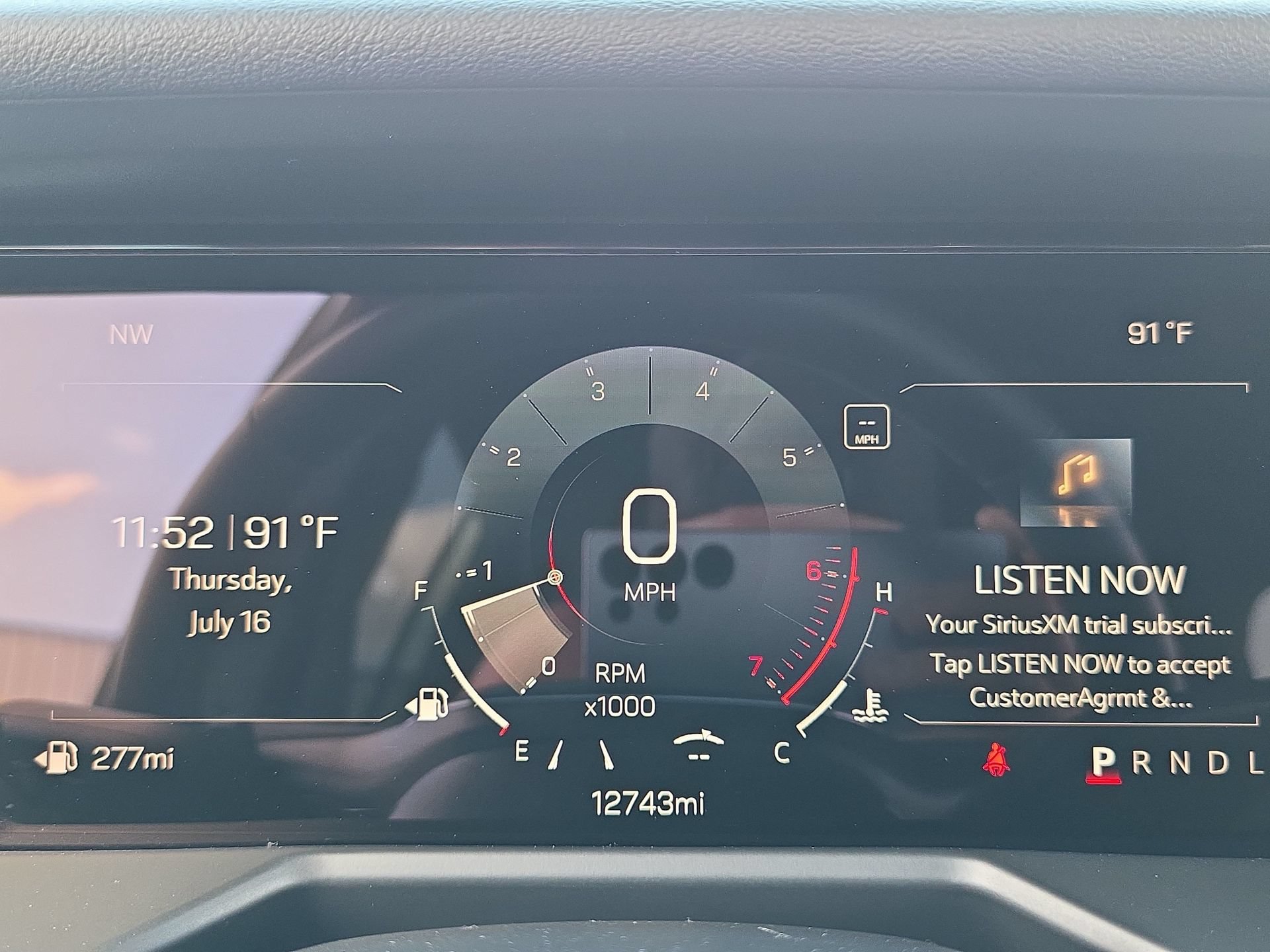 Used 2025 GMC Acadia Denali FWD image 22