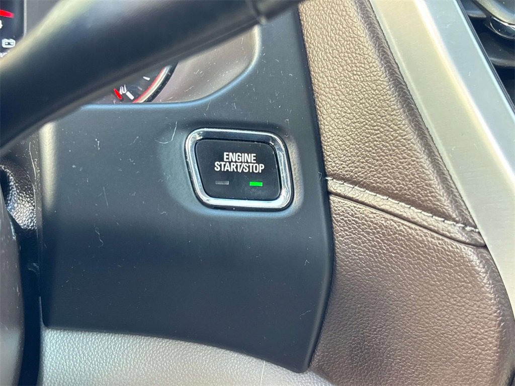 Used 2023 GMC Acadia SLT w/ Technology Package image 31