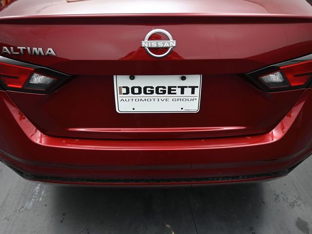 Used 2025 Nissan Altima 2.5 SV image 10
