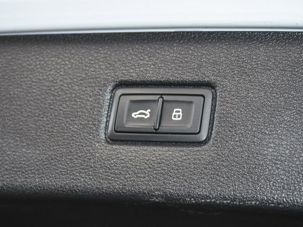 Used 2023 Audi SQ7 Prestige image 72