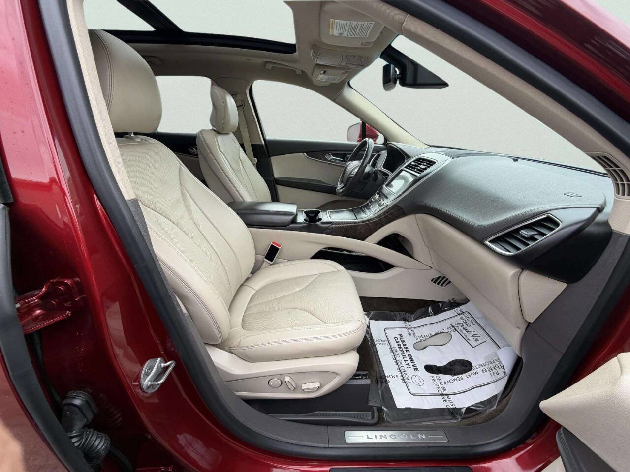 Used 2016 Lincoln MKX Reserve image 30