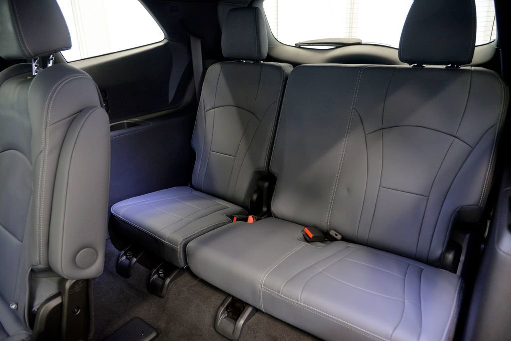 Used 2024 Buick Enclave Essence w/ Experience Buick Package image 29