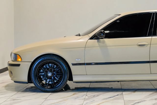 Used 2003 BMW M5 RWD image 18