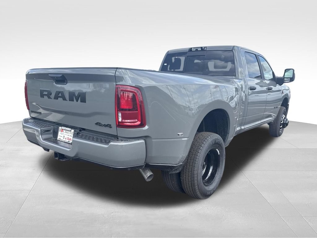 New 2027 RAM 3500 Big Horn AWD/4WD image 3