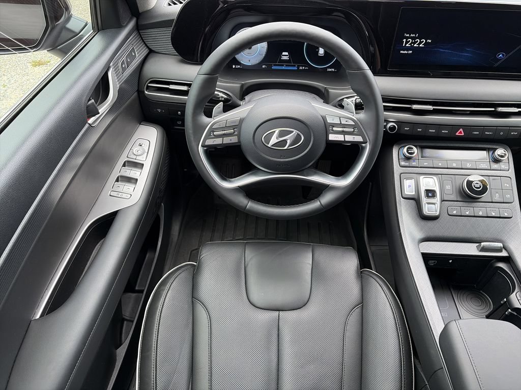 Used 2023 Hyundai Palisade Limited FWD image 14