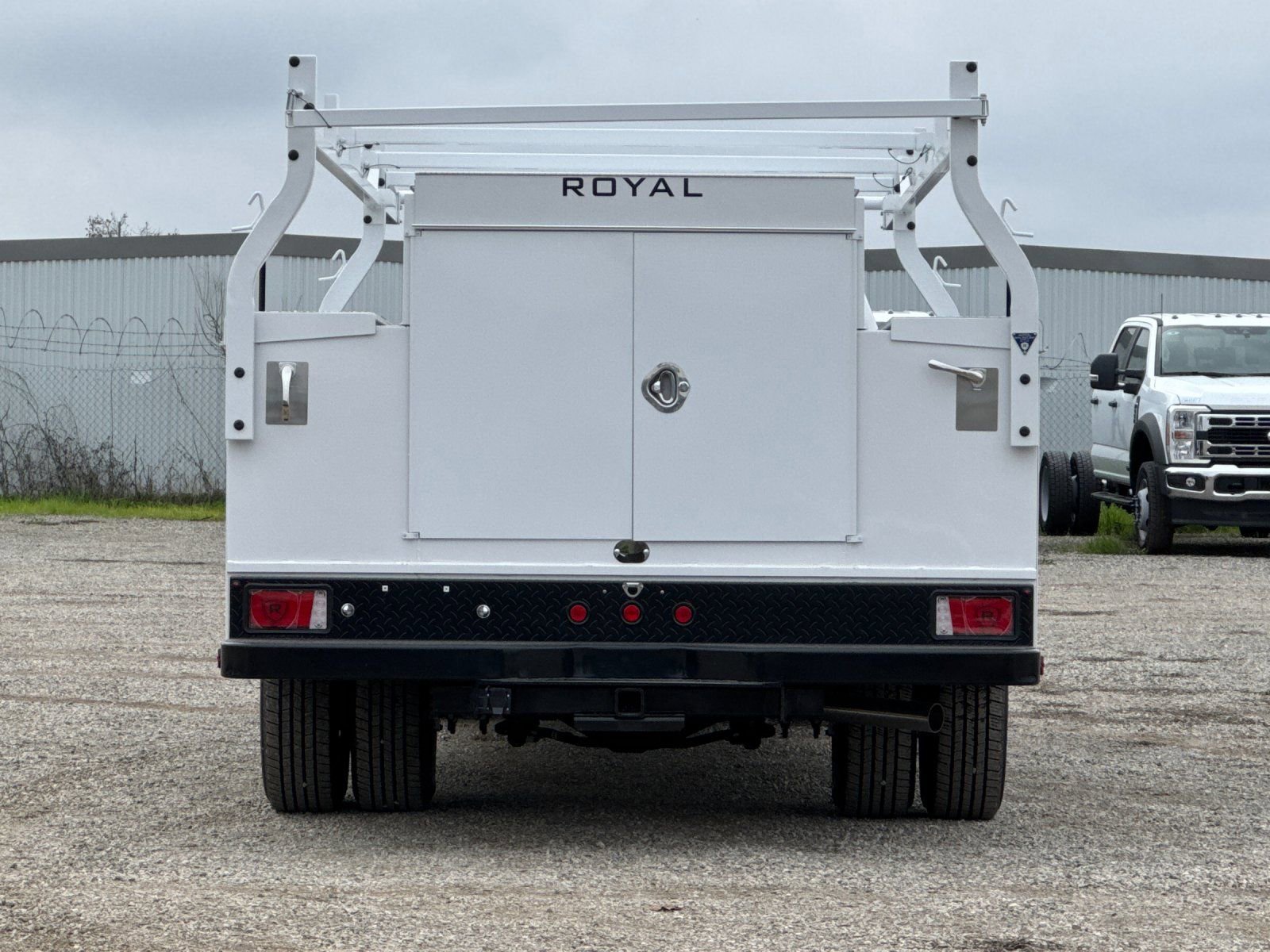 New 2025 Ford F350 XL w/ XL Chrome Package image 5