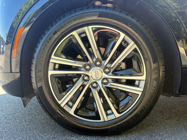 Used 2025 Cadillac Lyriq Luxury w/ LPO, Floor Liner Package AWD/4WD image 13