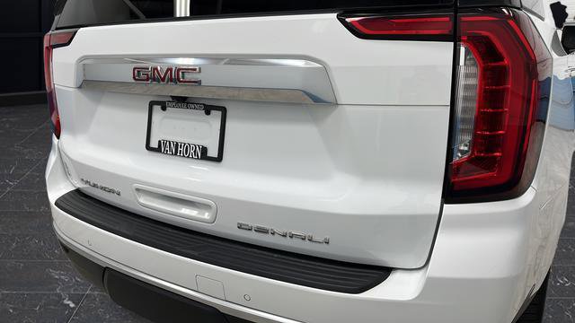 Used 2023 GMC Yukon Denali AWD/4WD image 40