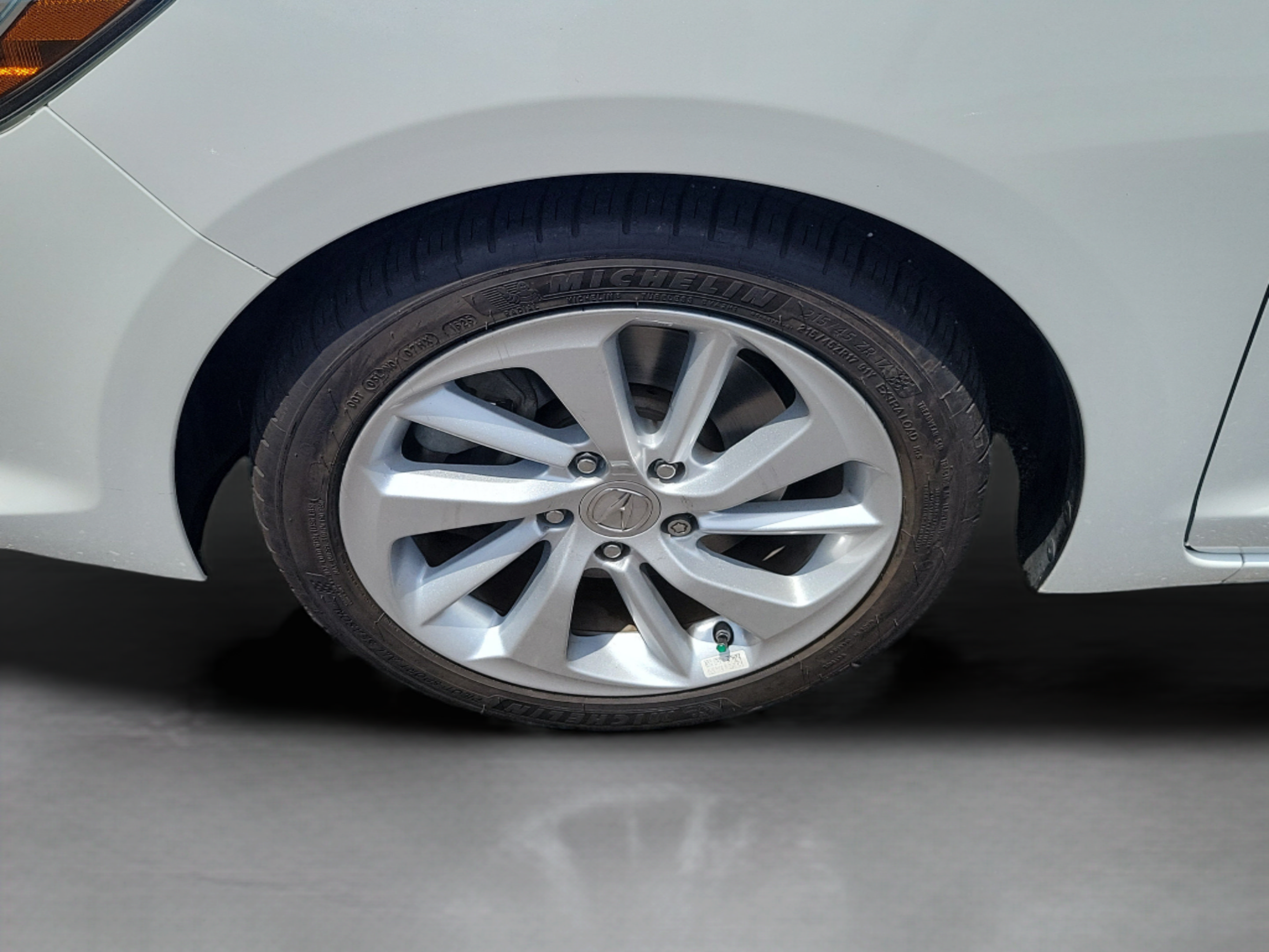 Used 2017 Acura ILX FWD image 35
