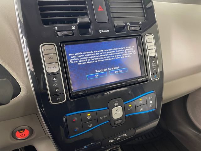 Used 2012 Nissan Leaf SL image 8