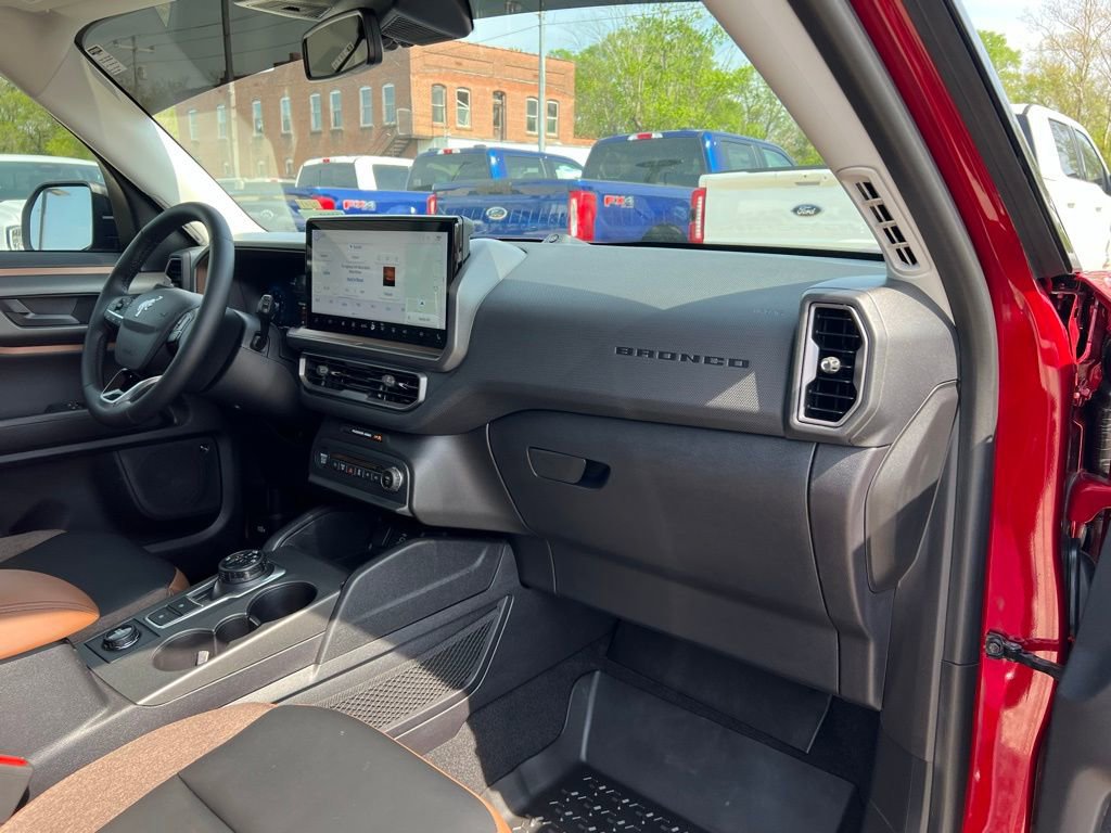 Used 2025 Ford Bronco Sport Outer Banks w/ Outer Banks Tech Package+ image 22