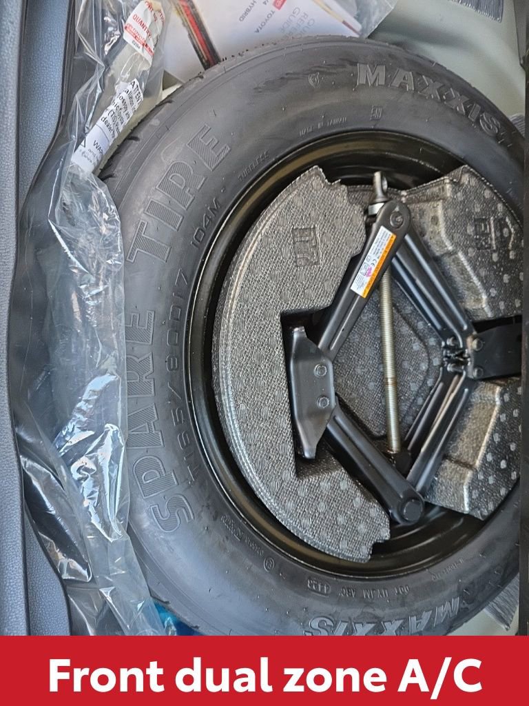 Used 2024 Toyota RAV4 XLE image 16