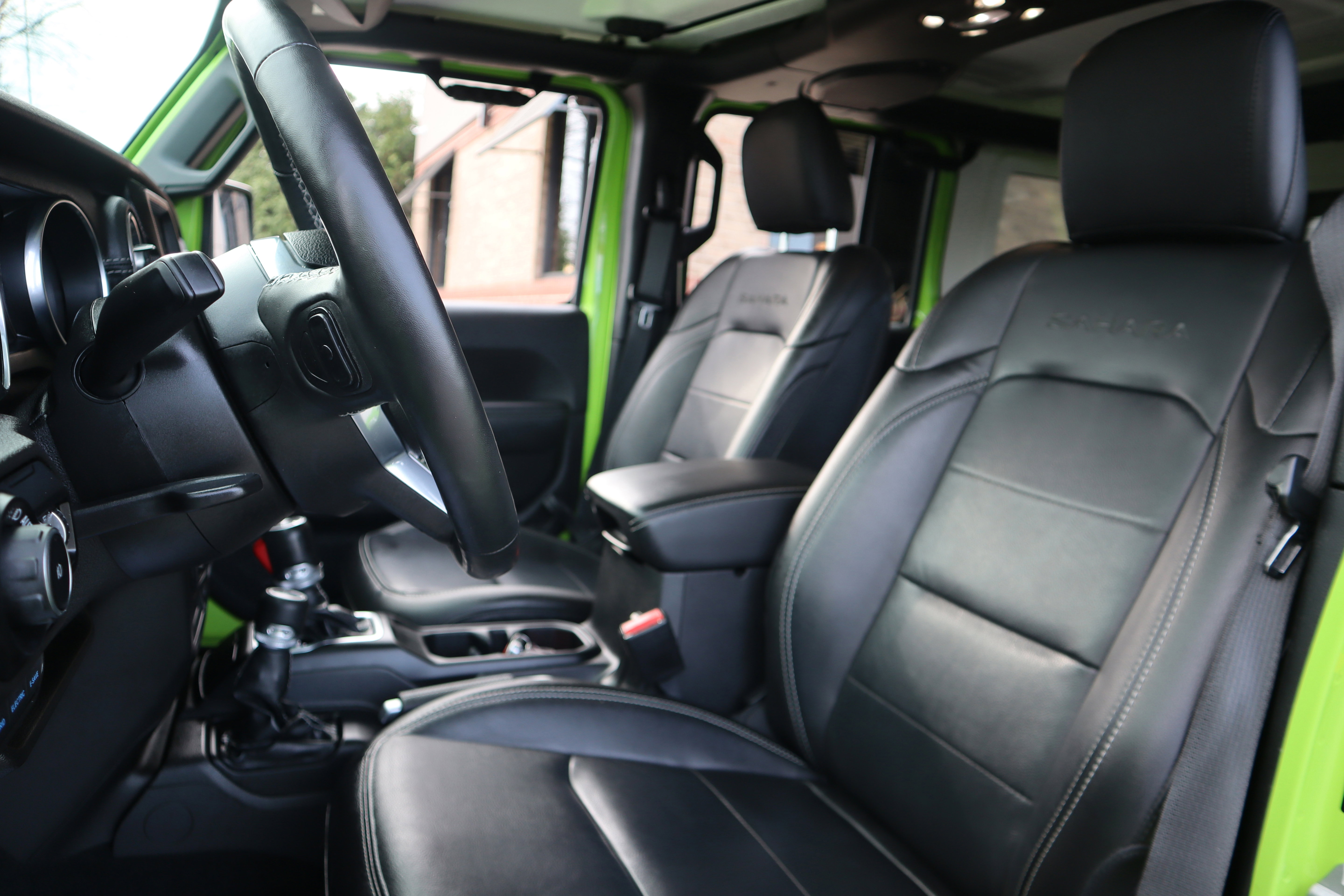 Used 2021 Jeep Wrangler Unlimited Sahara w/ Cold Weather Group image 27