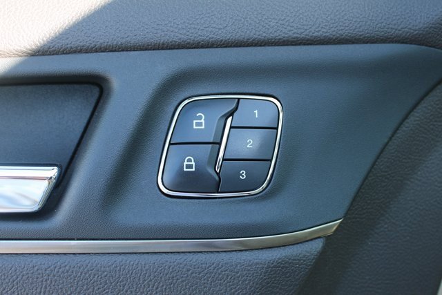 Used 2017 Lincoln MKC Reserve w/ Lincoln MKC Climate Package image 12