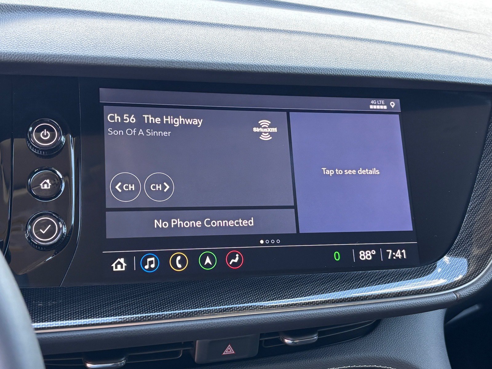 Used 2021 Buick Envision Essence w/ Technology Package I AWD/4WD image 27