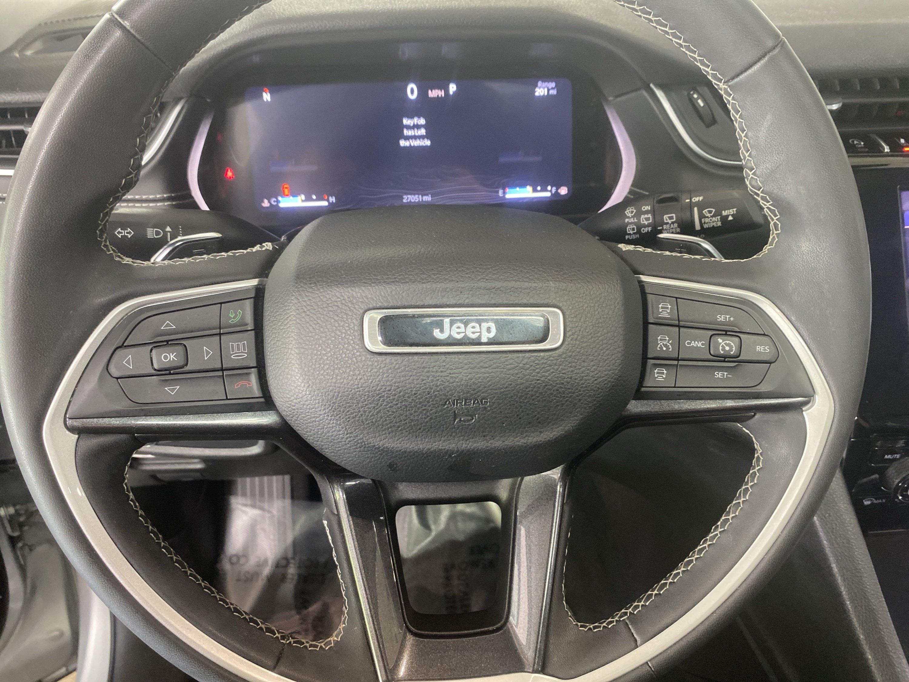Used 2023 Jeep Grand Cherokee L Laredo AWD/4WD image 19